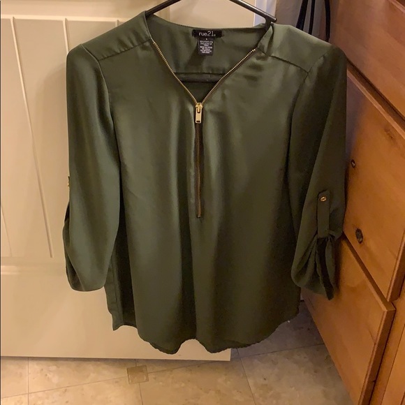 Shirts - Picture 8 of 8